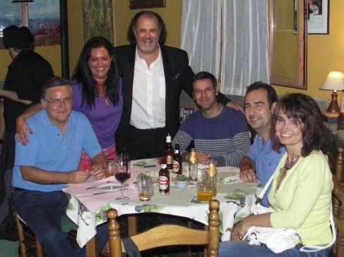 Rafael Chía, Nuria Padilla y los miembros de Café Bolero